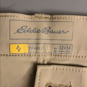 Eddie Bauer Travex Pants Stone in 32/34